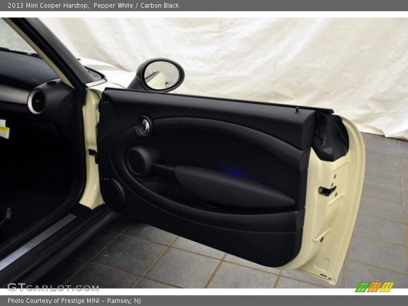 Pepper White / Carbon Black 2013 Mini Cooper Hardtop