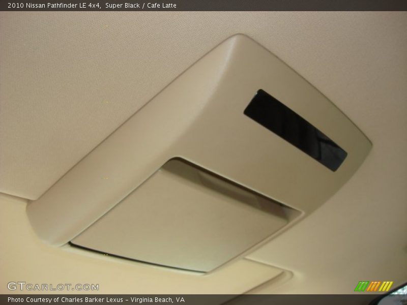 Super Black / Cafe Latte 2010 Nissan Pathfinder LE 4x4