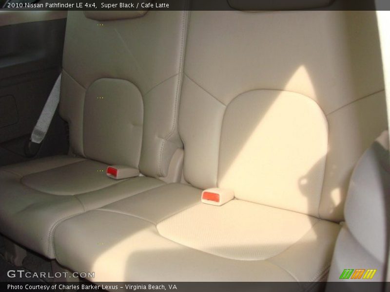 Super Black / Cafe Latte 2010 Nissan Pathfinder LE 4x4