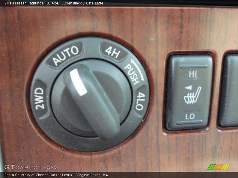 Super Black / Cafe Latte 2010 Nissan Pathfinder LE 4x4
