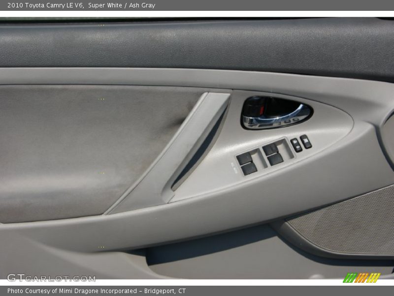 Super White / Ash Gray 2010 Toyota Camry LE V6