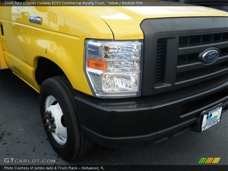 Yellow / Medium Flint 2008 Ford E Series Cutaway E350 Commercial Moving Truck