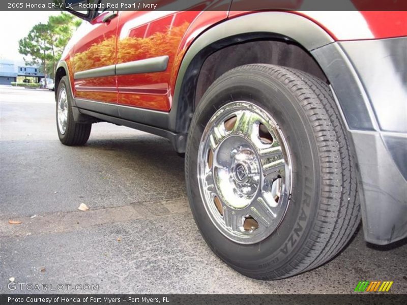 Redondo Red Pearl / Ivory 2005 Honda CR-V LX