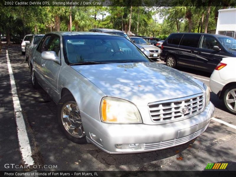 Sterling Metallic / Dark Gray 2002 Cadillac DeVille DTS