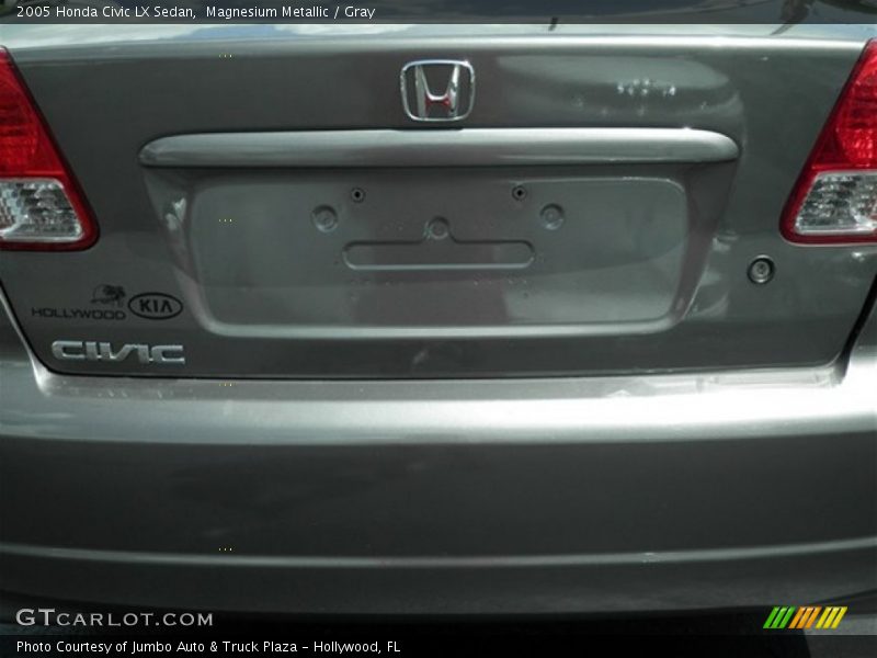 Magnesium Metallic / Gray 2005 Honda Civic LX Sedan