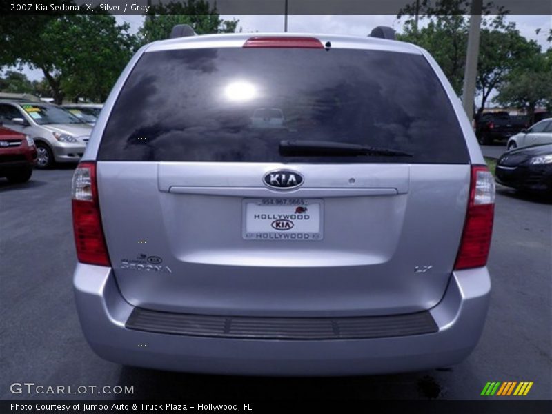 Silver / Gray 2007 Kia Sedona LX
