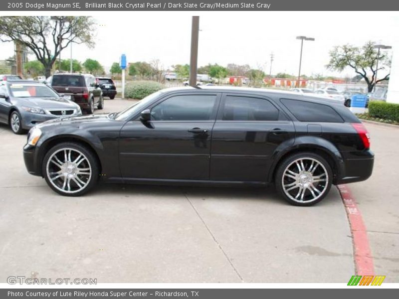 Brilliant Black Crystal Pearl / Dark Slate Gray/Medium Slate Gray 2005 Dodge Magnum SE