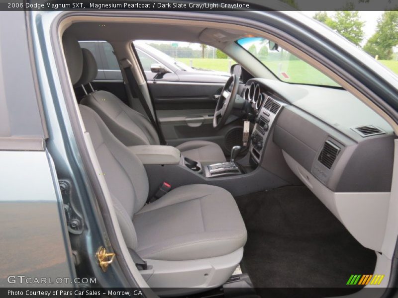Magnesium Pearlcoat / Dark Slate Gray/Light Graystone 2006 Dodge Magnum SXT