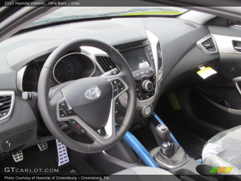 Ultra Black / Gray 2013 Hyundai Veloster