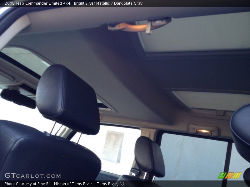 Bright Silver Metallic / Dark Slate Gray 2008 Jeep Commander Limited 4x4