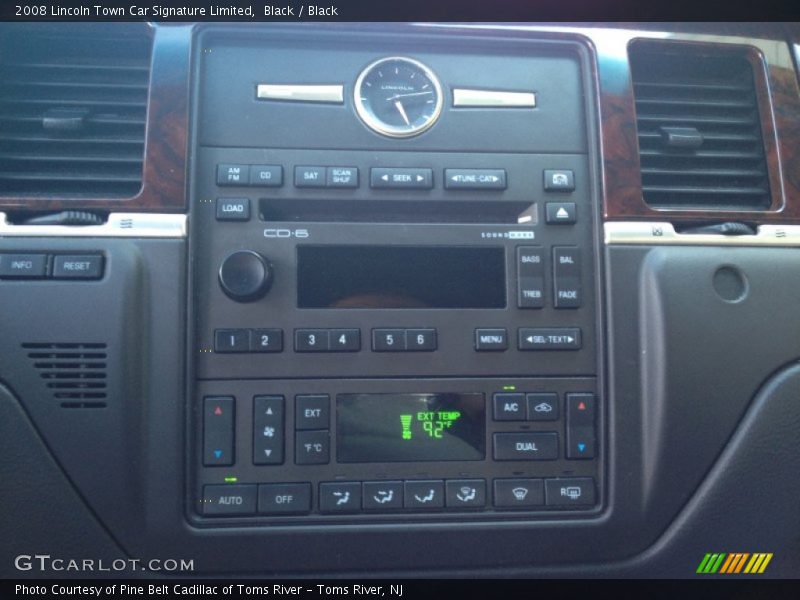 Black / Black 2008 Lincoln Town Car Signature Limited