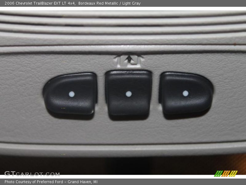 Bordeaux Red Metallic / Light Gray 2006 Chevrolet TrailBlazer EXT LT 4x4