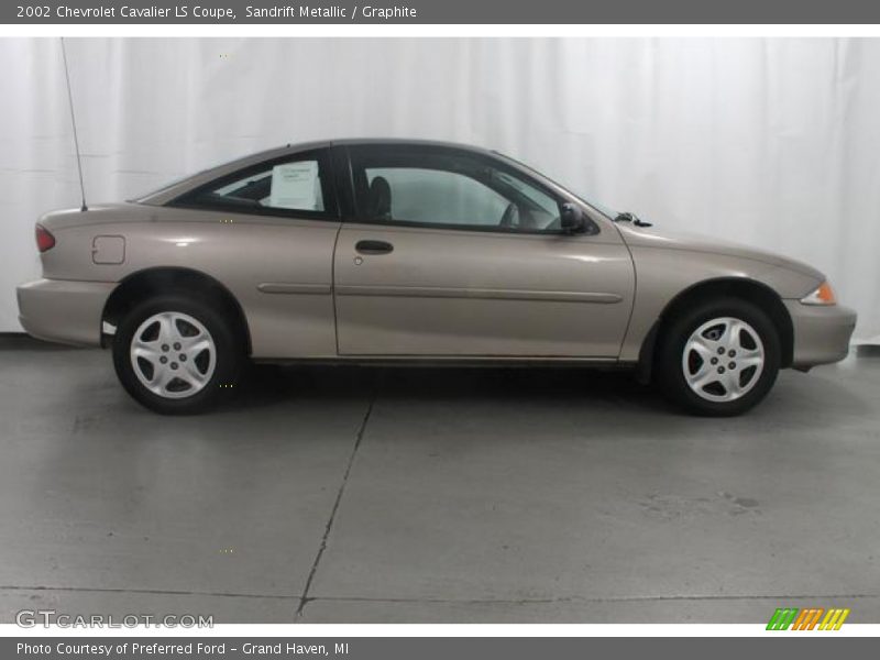 Sandrift Metallic / Graphite 2002 Chevrolet Cavalier LS Coupe
