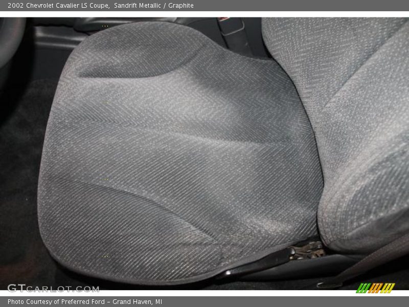 Sandrift Metallic / Graphite 2002 Chevrolet Cavalier LS Coupe