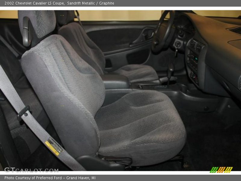 Sandrift Metallic / Graphite 2002 Chevrolet Cavalier LS Coupe