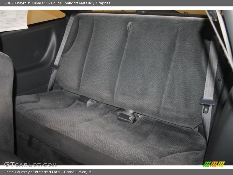 Sandrift Metallic / Graphite 2002 Chevrolet Cavalier LS Coupe
