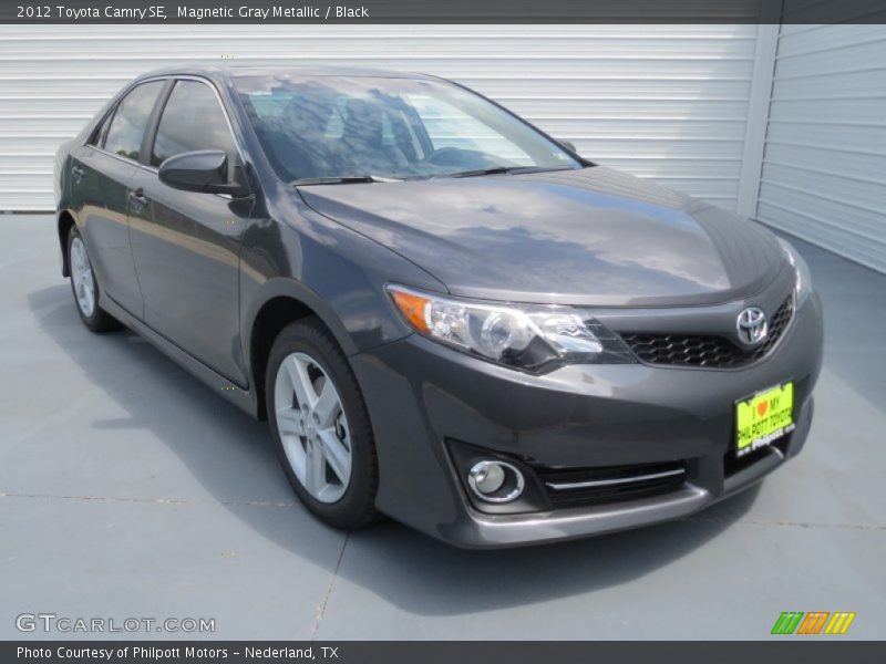 Magnetic Gray Metallic / Black 2012 Toyota Camry SE