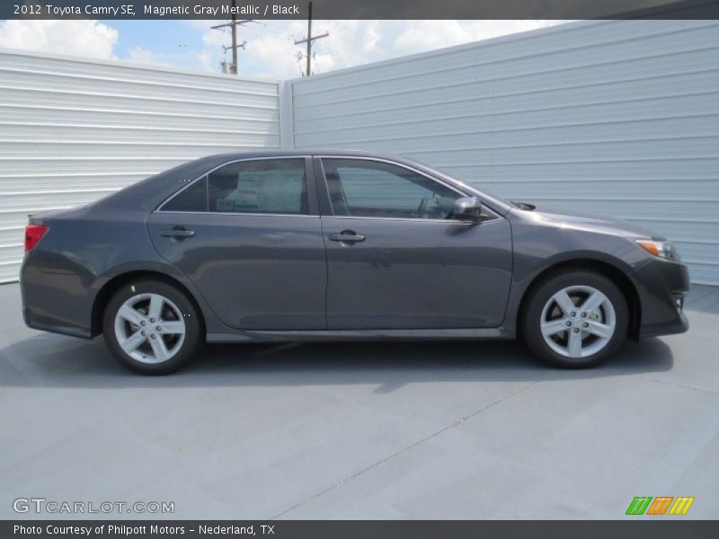 Magnetic Gray Metallic / Black 2012 Toyota Camry SE