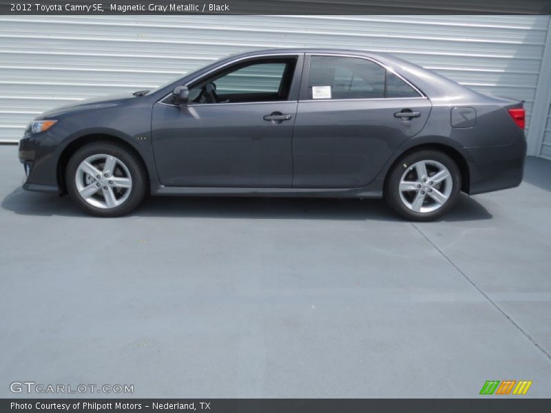 Magnetic Gray Metallic / Black 2012 Toyota Camry SE