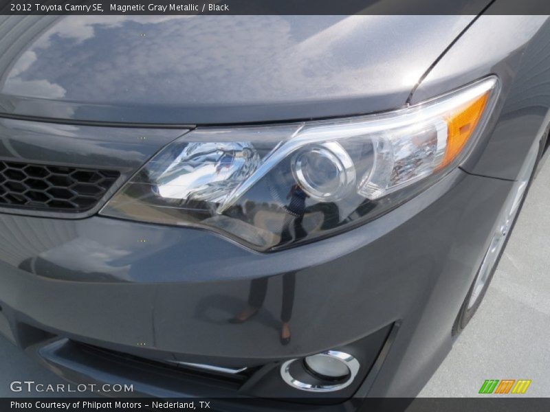 Magnetic Gray Metallic / Black 2012 Toyota Camry SE