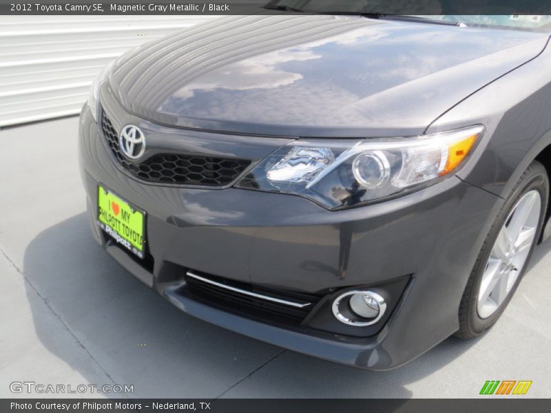 Magnetic Gray Metallic / Black 2012 Toyota Camry SE