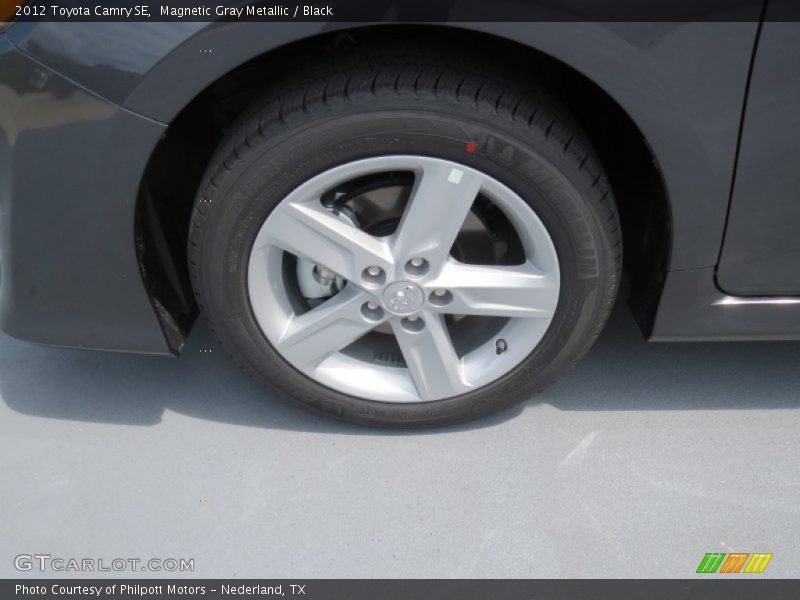 Magnetic Gray Metallic / Black 2012 Toyota Camry SE