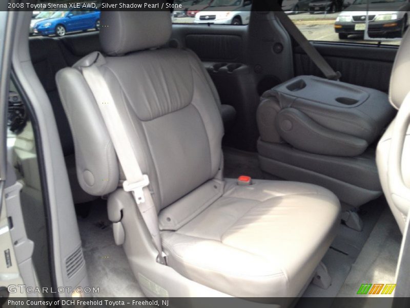 Silver Shadow Pearl / Stone 2008 Toyota Sienna XLE AWD