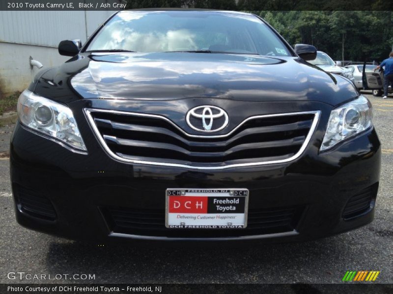 Black / Ash Gray 2010 Toyota Camry LE