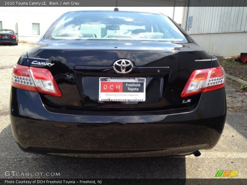 Black / Ash Gray 2010 Toyota Camry LE