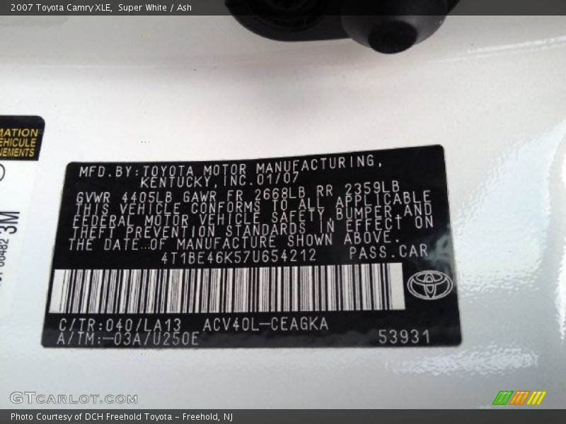 Super White / Ash 2007 Toyota Camry XLE