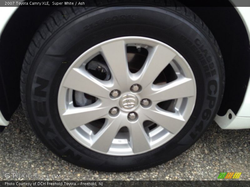 Super White / Ash 2007 Toyota Camry XLE