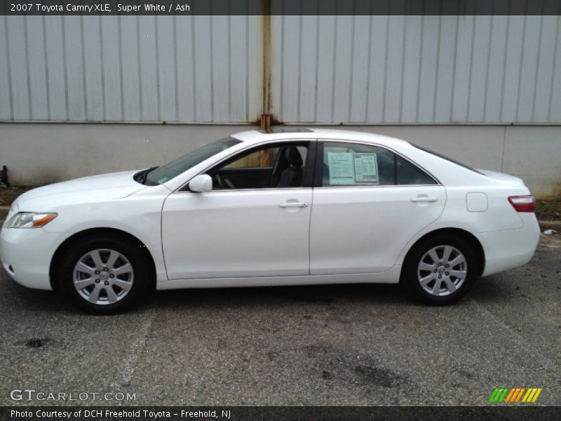 Super White / Ash 2007 Toyota Camry XLE