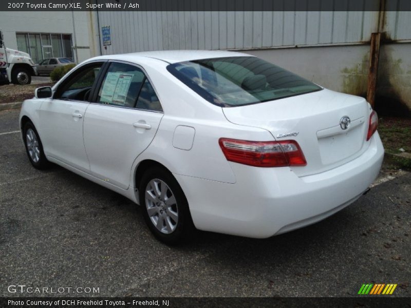 Super White / Ash 2007 Toyota Camry XLE