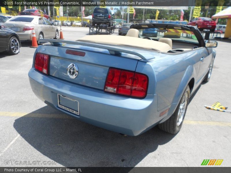 Windveil Blue Metallic / Medium Parchment 2005 Ford Mustang V6 Premium Convertible