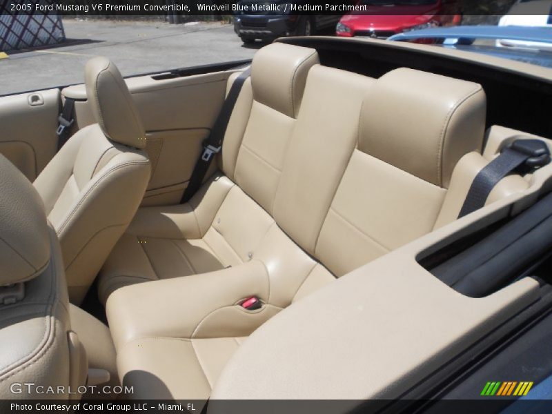 Windveil Blue Metallic / Medium Parchment 2005 Ford Mustang V6 Premium Convertible