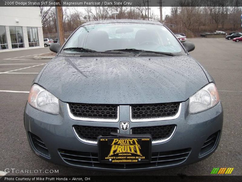 Magnesium Pearlcoat / Dark Slate Grey 2006 Dodge Stratus SXT Sedan