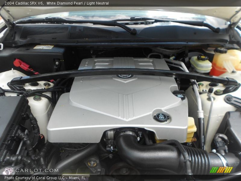 White Diamond Pearl / Light Neutral 2004 Cadillac SRX V6