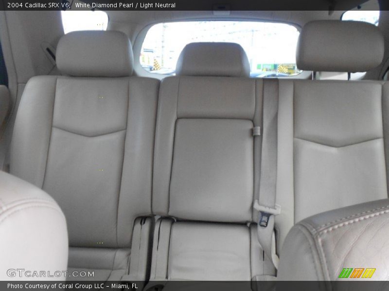 White Diamond Pearl / Light Neutral 2004 Cadillac SRX V6