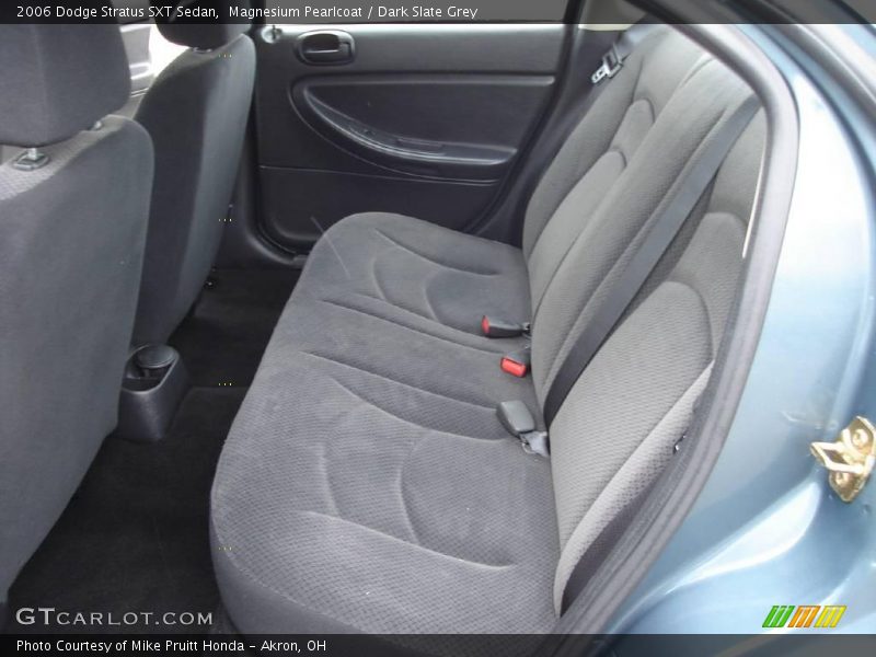 Magnesium Pearlcoat / Dark Slate Grey 2006 Dodge Stratus SXT Sedan