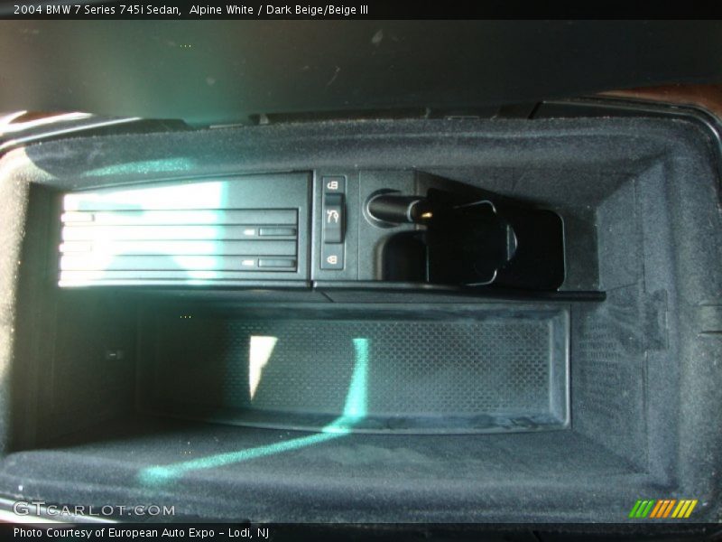 Alpine White / Dark Beige/Beige III 2004 BMW 7 Series 745i Sedan