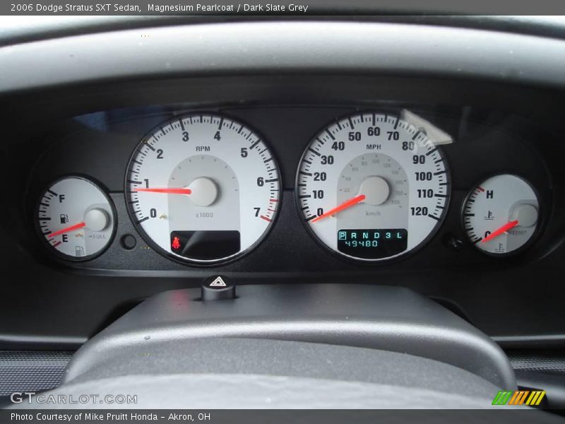 Magnesium Pearlcoat / Dark Slate Grey 2006 Dodge Stratus SXT Sedan