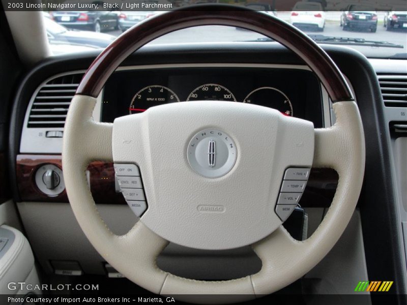Black / Light Parchment 2003 Lincoln Navigator Luxury