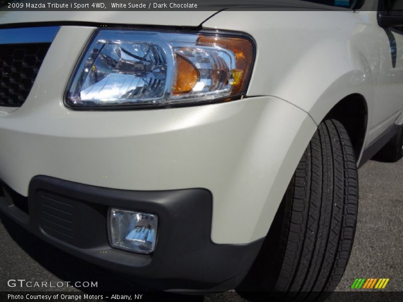 White Suede / Dark Chocolate 2009 Mazda Tribute i Sport 4WD