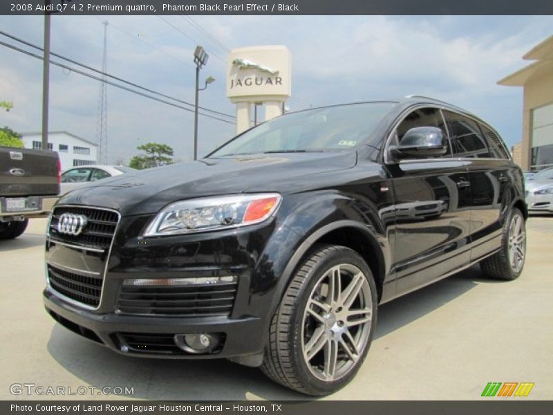 Front 3/4 View of 2008 Q7 4.2 Premium quattro