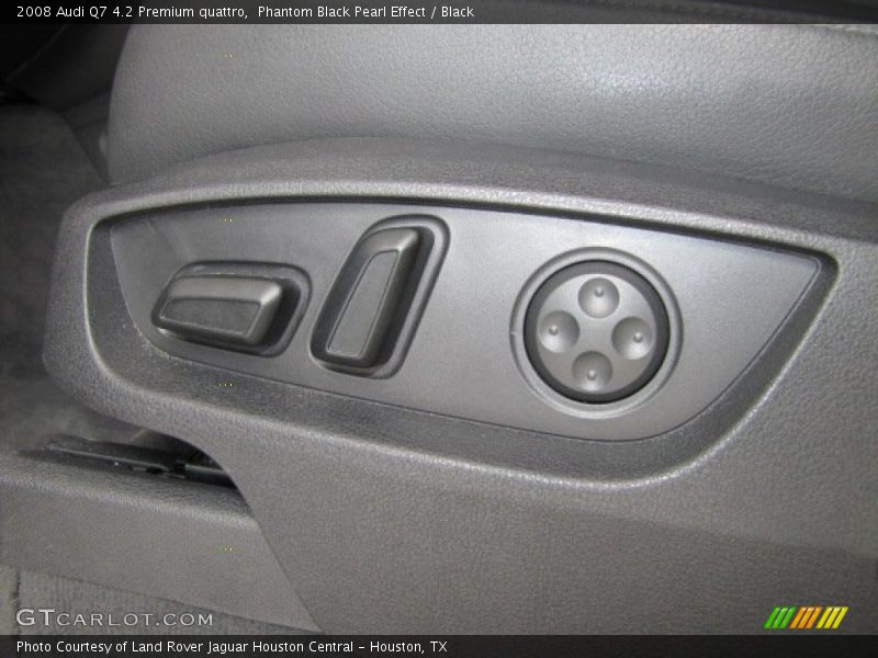 Controls of 2008 Q7 4.2 Premium quattro