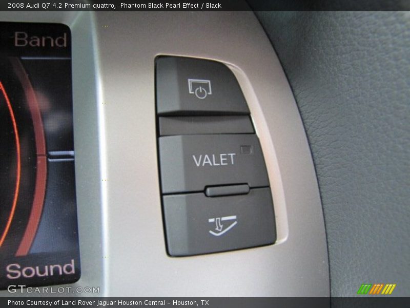Controls of 2008 Q7 4.2 Premium quattro