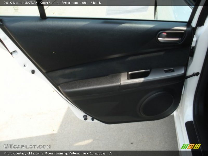 Performance White / Black 2010 Mazda MAZDA6 i Sport Sedan