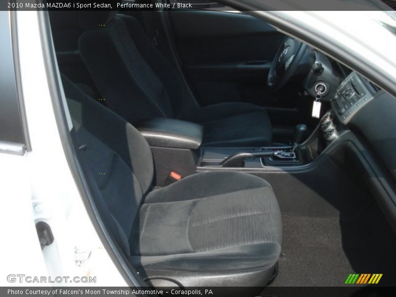 Performance White / Black 2010 Mazda MAZDA6 i Sport Sedan