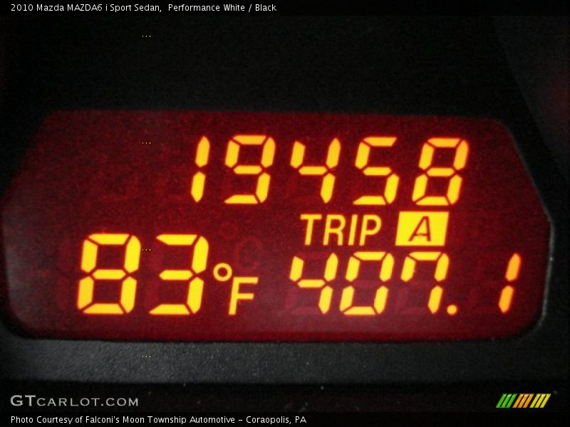 Performance White / Black 2010 Mazda MAZDA6 i Sport Sedan