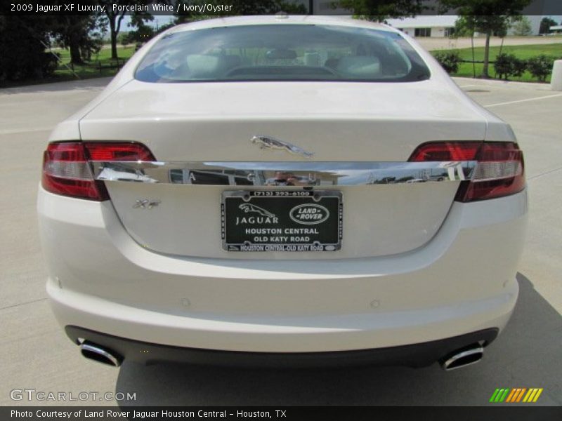 Porcelain White / Ivory/Oyster 2009 Jaguar XF Luxury